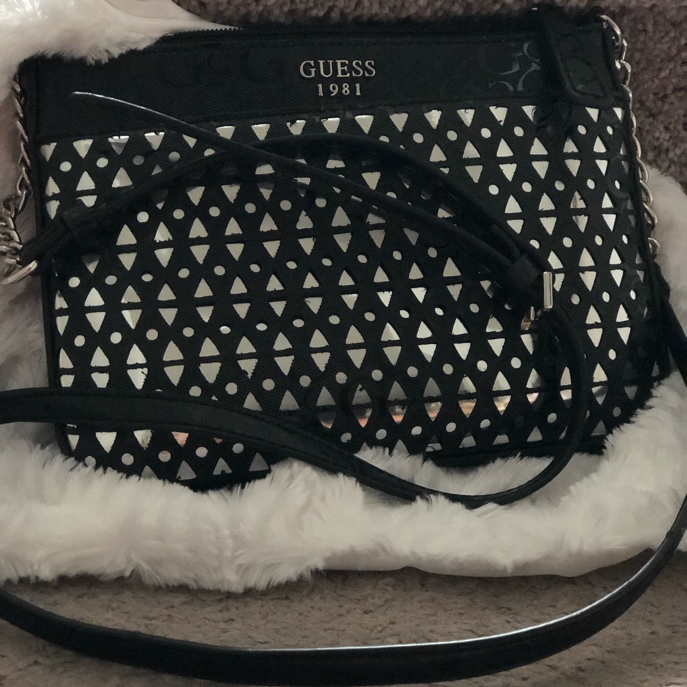 GUESS Small Crossbody Purse